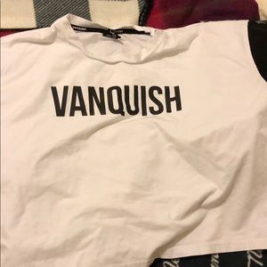 Vanquish women’s oversized T-shirt size xsmall